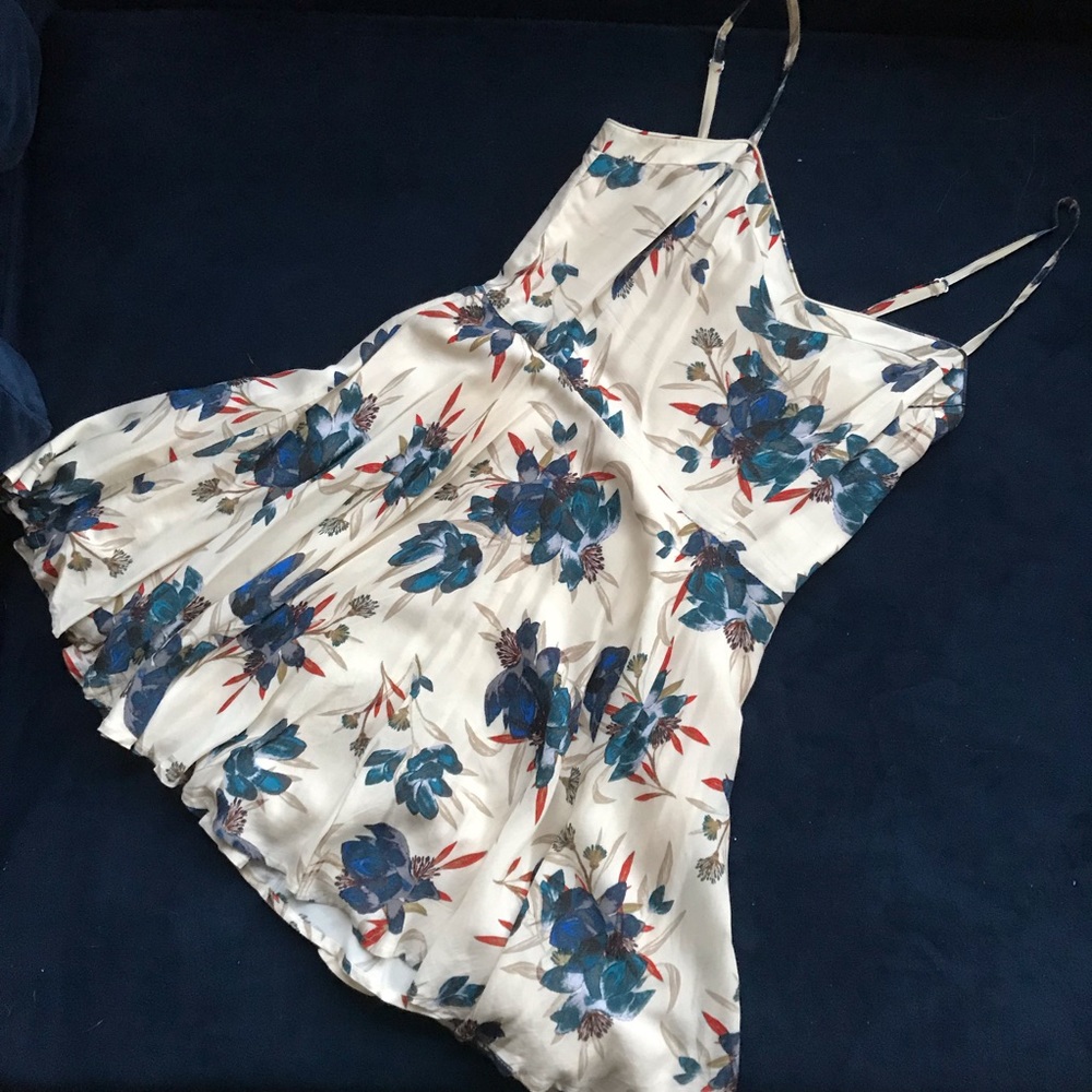 Talula from  Aritzia, Floral Sundress, Size 2